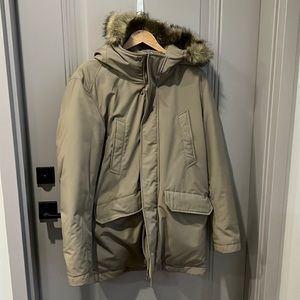 Uniqlo men’s parka jacket medium
